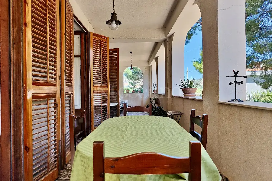 Villa in vendita di 500 mq a €255.000 (rif. 41/2026)