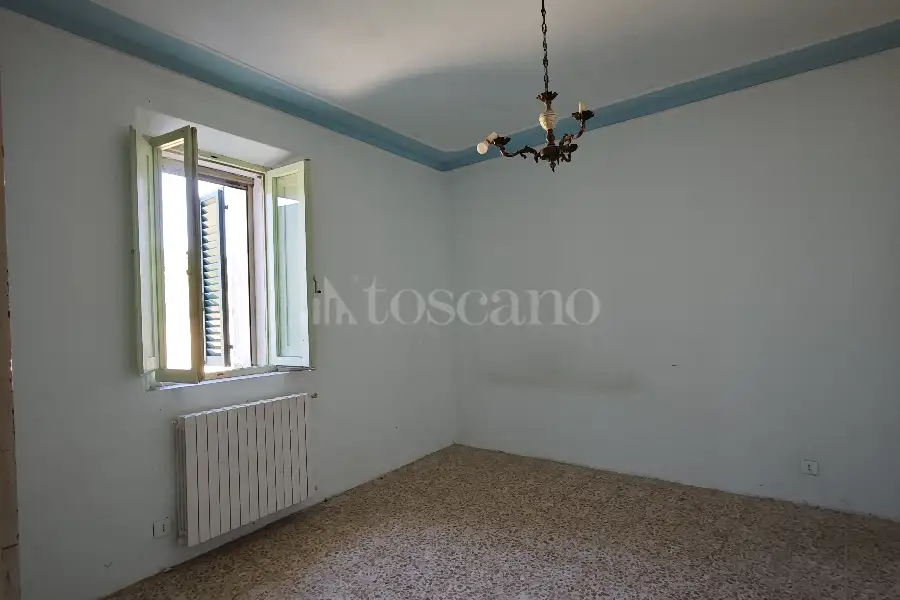 Casa in vendita di 250 mq a €274.000 (rif. 32/2023)