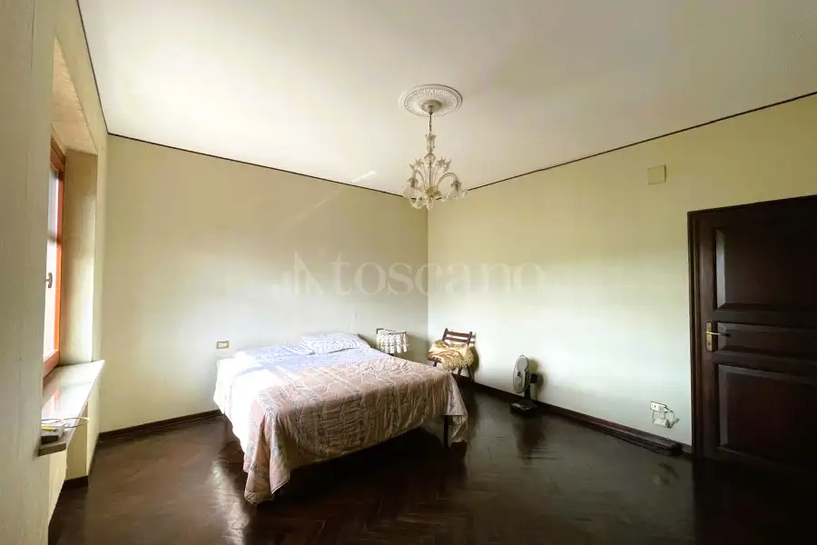 Villa in vendita di 305 mq a €650.000 (rif. 12/2025)