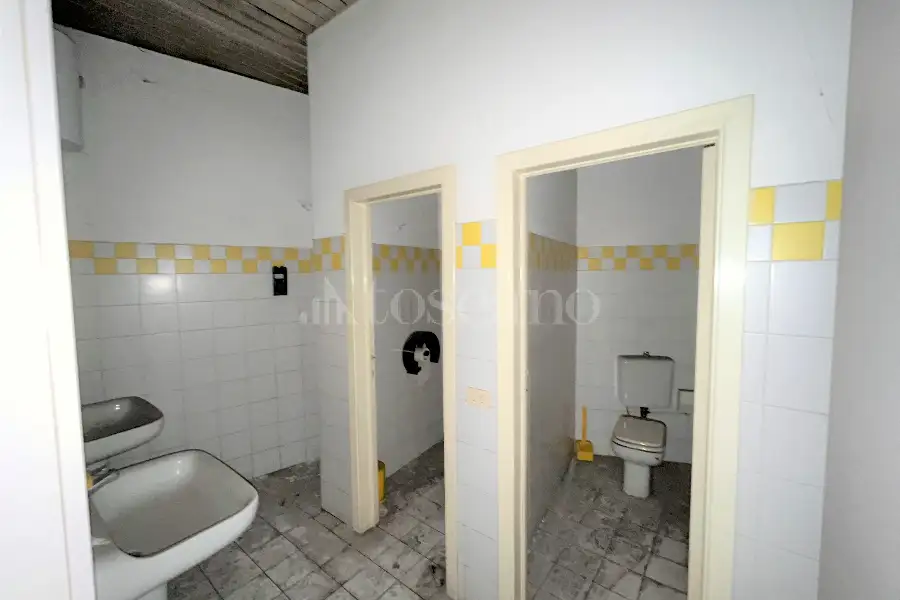Magazzino in vendita di 820 mq a €620.000 (rif. 25/2026)