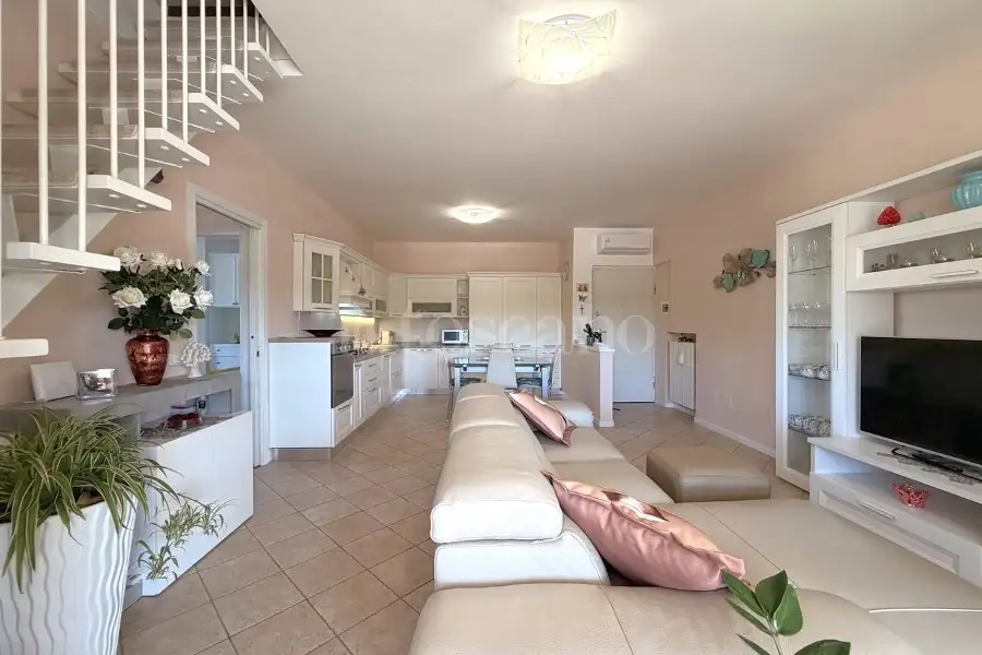 Casa in vendita di 100 mq a €359.000 (rif. 14/2026)