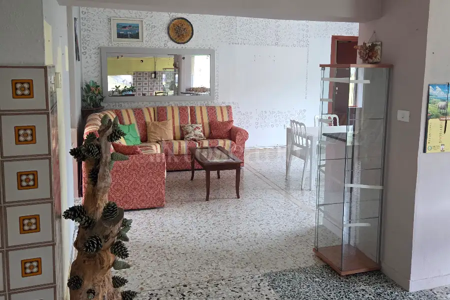Casa Indipendente in vendita di 330 mq a €110.000 (rif. 35/2025)
