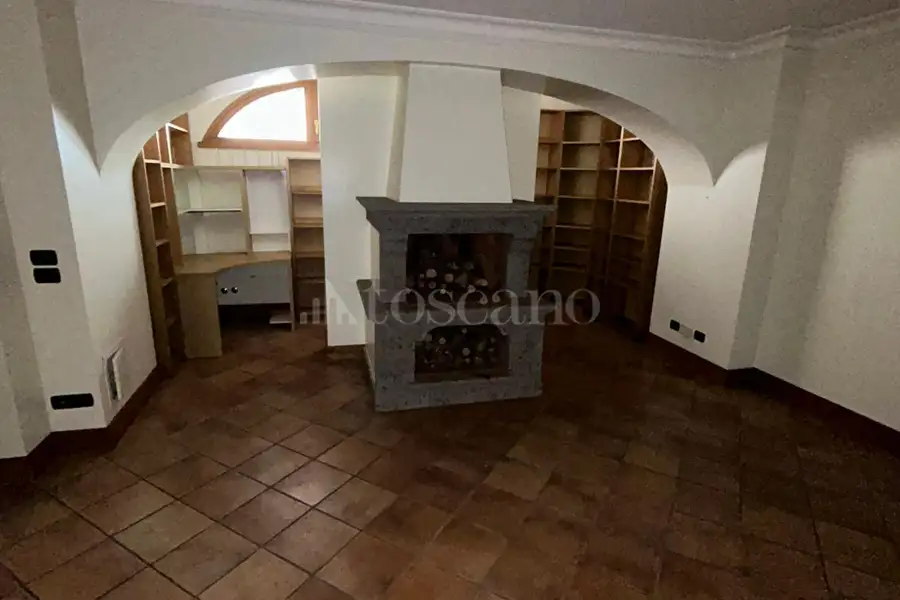 Villa in vendita di 250 mq a €599.000 (rif. 2/2026)