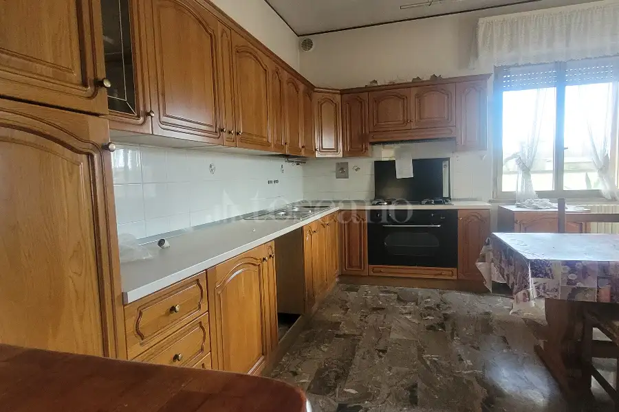 Casa Indipendente in vendita di 534 mq a €255.000 (rif. 1/2026)