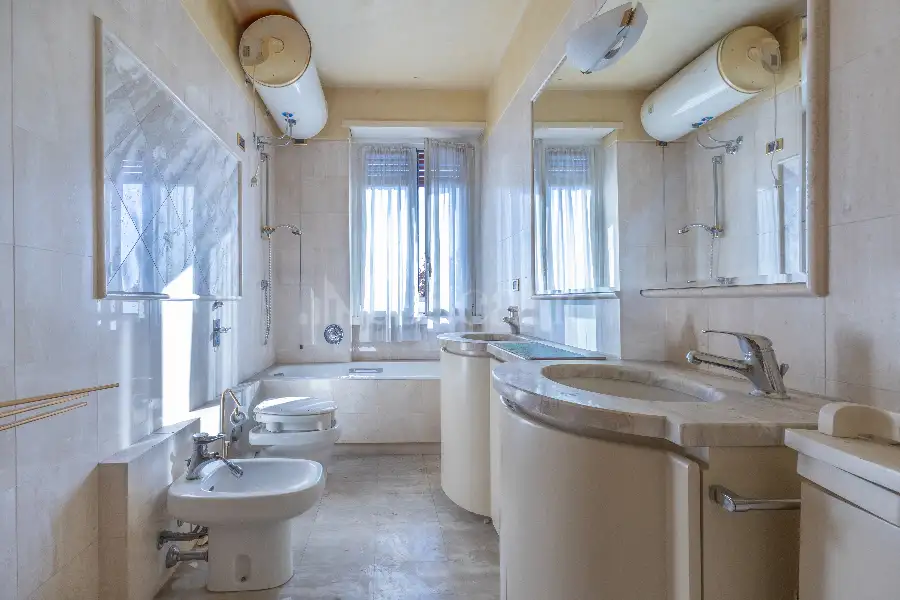 Casa in vendita di 230 mq a €1.495.000 (rif. 7/2025)