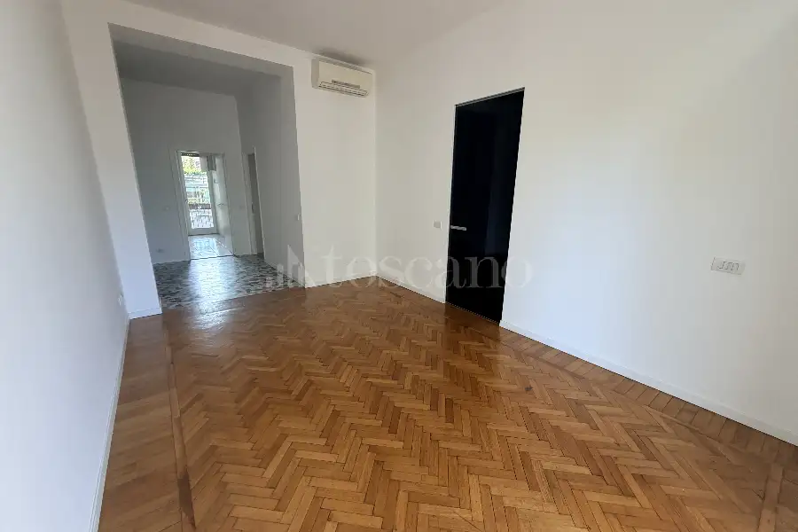 Casa in affitto di 100 mq a €2.300 (rif. 76/2026)