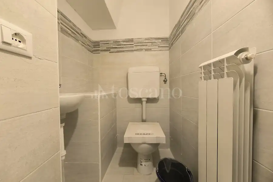 Negozio in vendita di 180 mq a €240.000 (rif. 49/2025)
