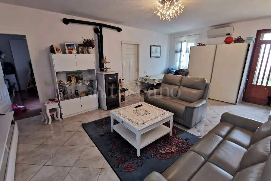 Casa in vendita di 105 mq a €60.000 (rif. 28/2026)