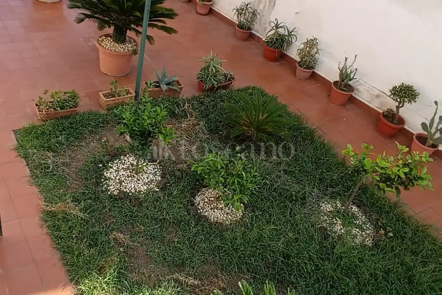 Villa Bifamiliare in vendita di 480 mq a €499.000 (rif. 171/2026)