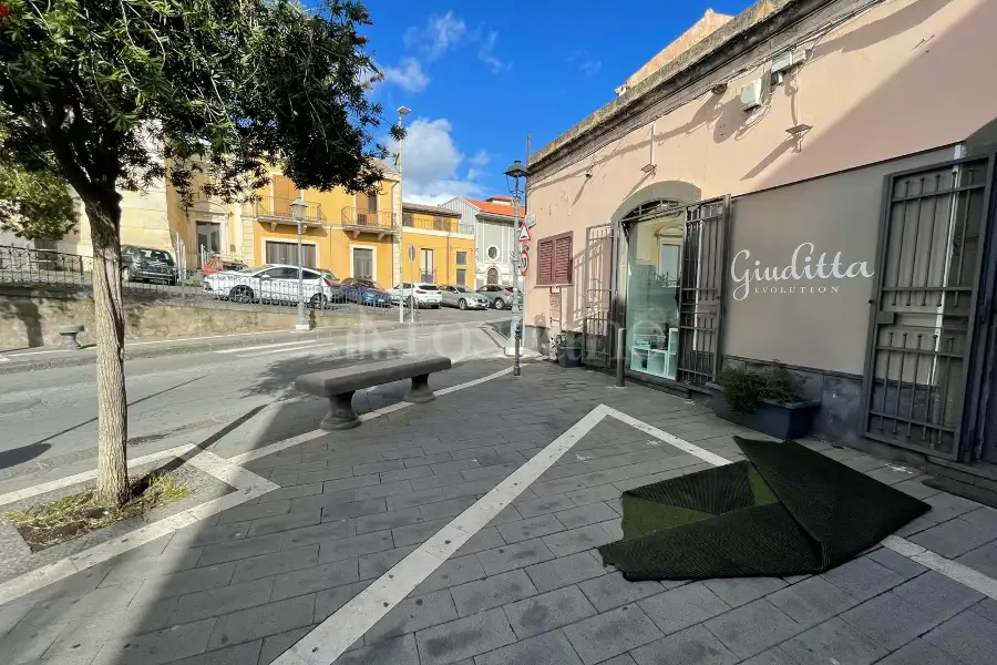 Negozio in vendita di 74 mq a €99.000 (rif. 150/2025)