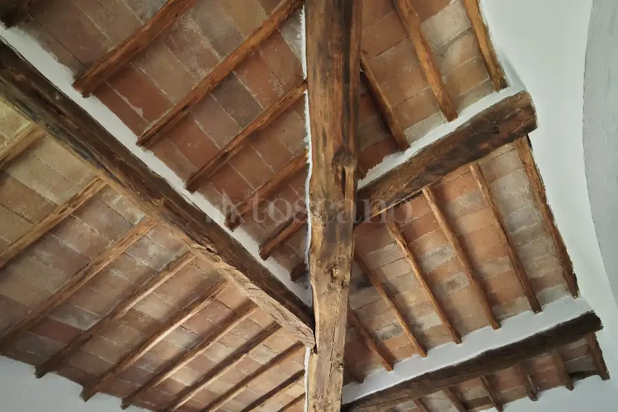 Casa in vendita di 400 mq a €650.000 (rif. 26/2025)