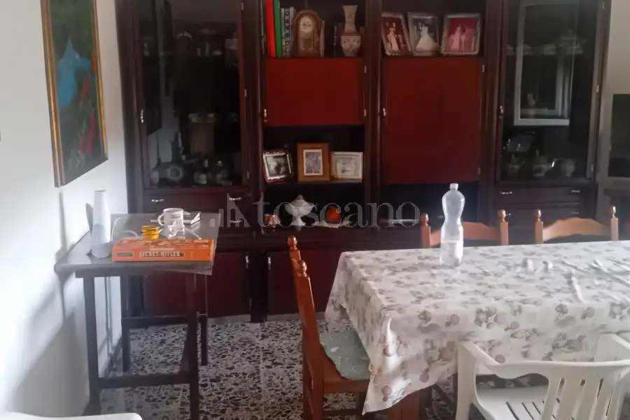 Casa Indipendente in vendita di 250 mq a €500.000 (rif. 106/2026)