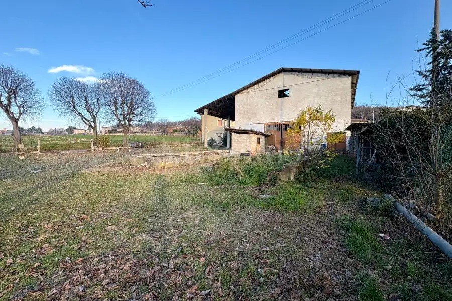 Rustico in vendita di 2.530 mq a €600.000 (rif. 85/2025)