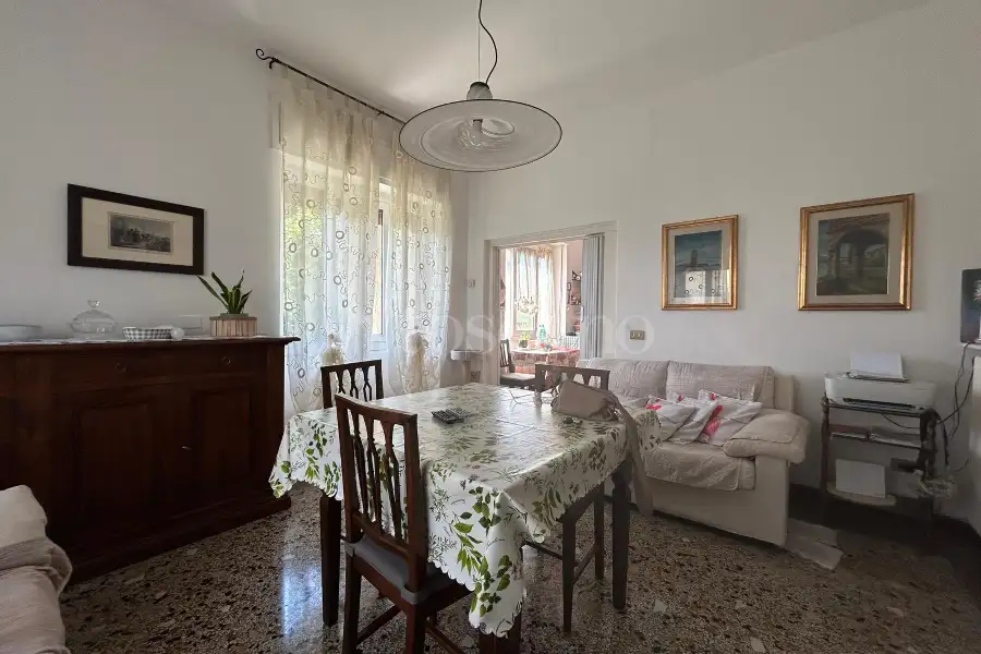 Palazzo in vendita di 400 mq a €460.000 (rif. 28/2024)