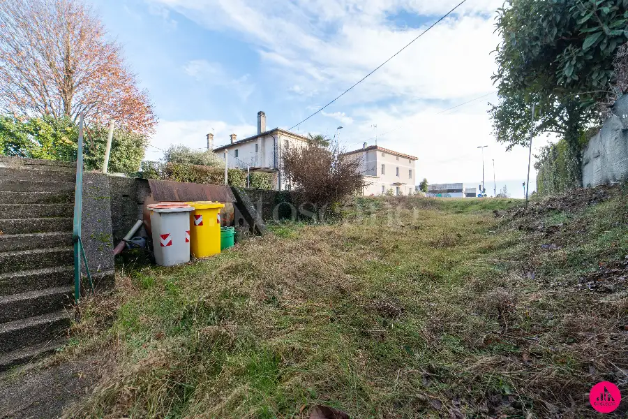Negozio in vendita di 80 mq a €59.000 (rif. 27/2026)