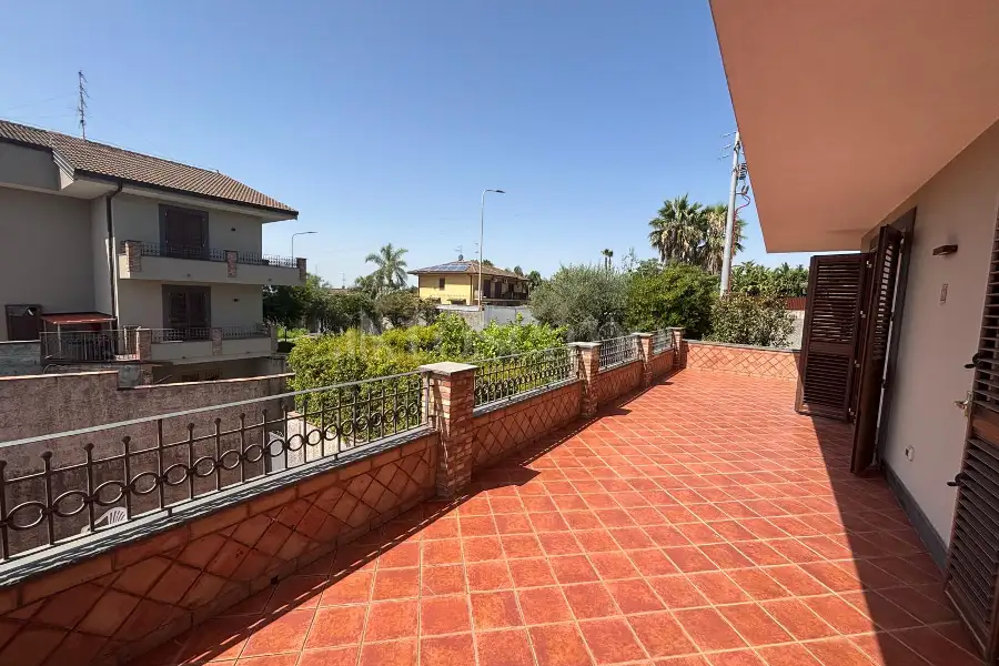 Villa in vendita di 270 mq a €490.000 (rif. 122/2026)