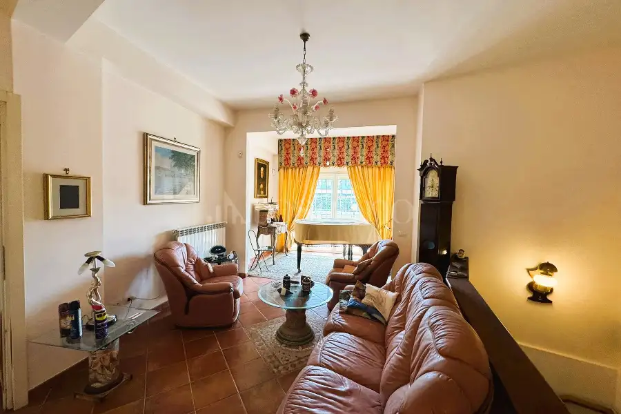 Casa in vendita di 200 mq a €495.000 (rif. 12/2026)