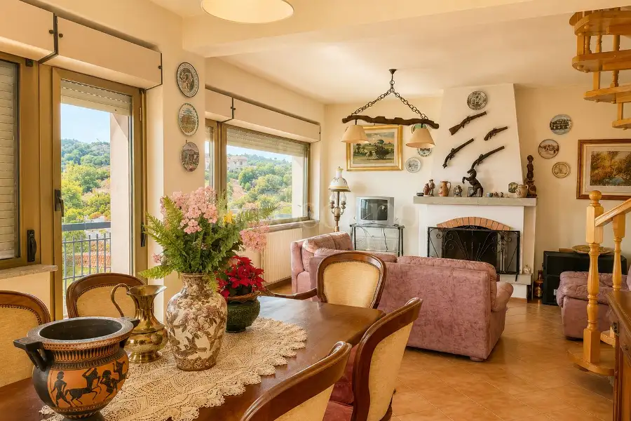 Attico in vendita di 210 mq a €499.000 (rif. 39/2026)