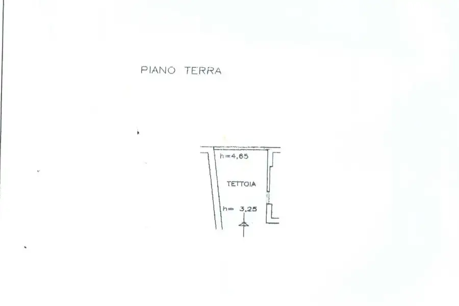 Casa Indipendente in vendita di 250 mq a €90.000 (rif. 102/2025)