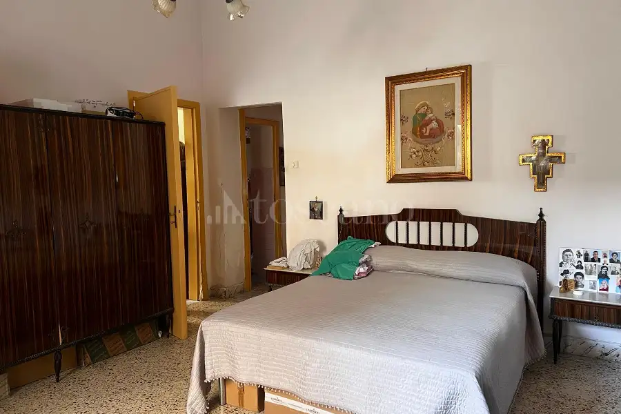 Casa Indipendente in vendita di 270 mq a €210.000 (rif. 37/2026)