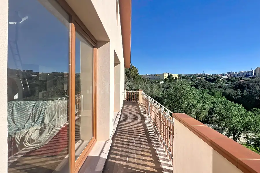 Villa in vendita di 630 mq a €670.000 (rif. 195/2025)