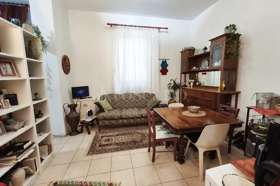 Palazzo in vendita di 1.500 mq a €2.200.000 (rif. 65/2026)