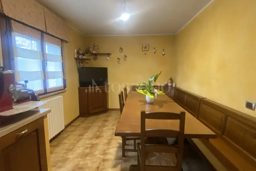 Casa Indipendente in vendita di 210 mq a €248.000 (rif. 9/2026)