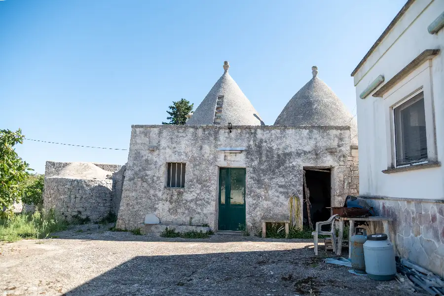 Villa in vendita di 1.500 mq a €2.200.000 (rif. 19/2025)