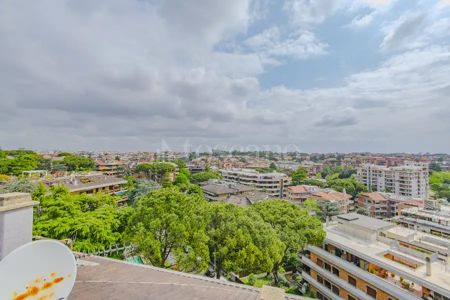 Superattico in vendita di 105 mq a €699.000 (rif. 11/2026)