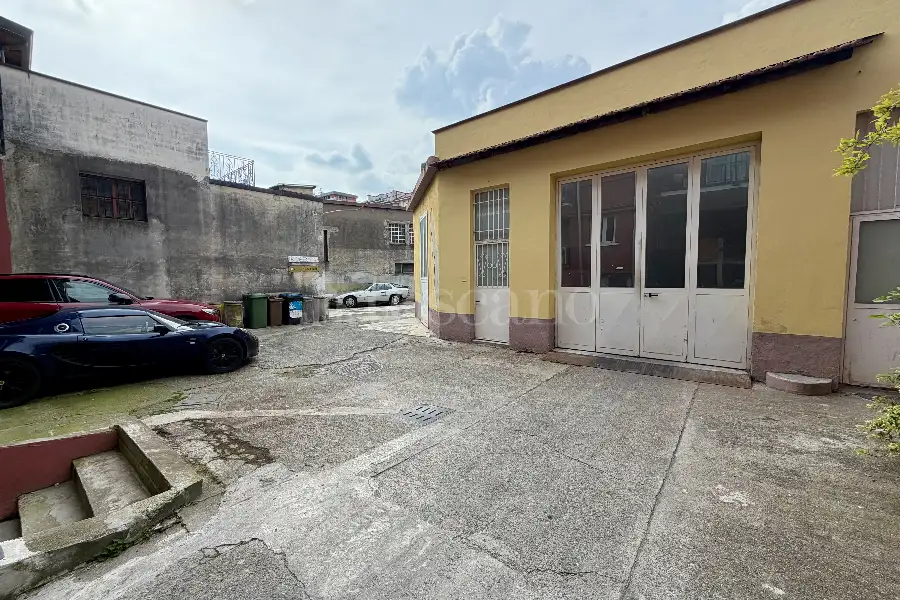 Laboratorio in vendita di 180 mq a €399.000 (rif. 10/2026)