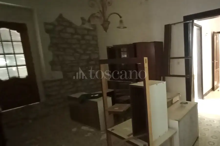 Casa Indipendente in vendita di 189 mq a €160.000 (rif. 32/2026)