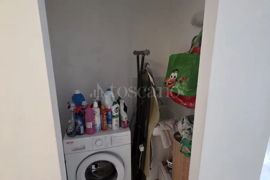 Villa Plurifamiliare in vendita di 575 mq a €580.000 (rif. 33/2026)
