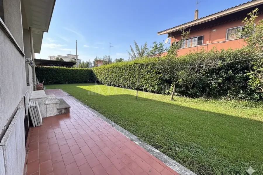 Villa in vendita di 320 mq a €299.000 (rif. 1/2026)