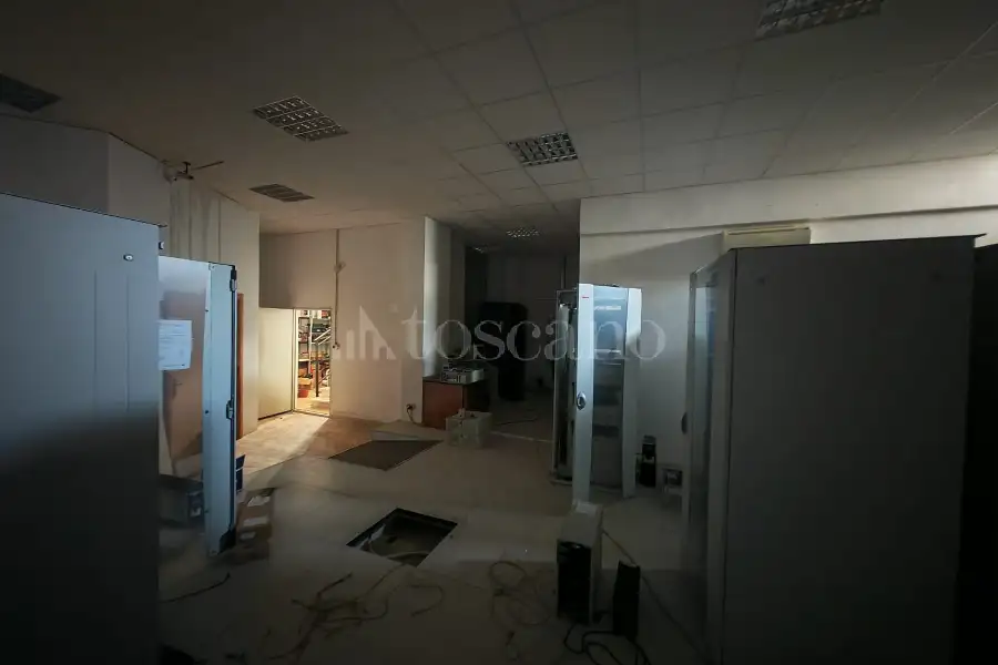 Magazzino in vendita di 368 mq a €210.000 (rif. 47/2026)