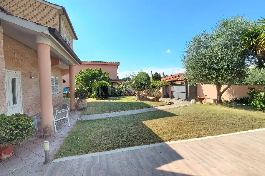 Villa in vendita di 230 mq a €649.000 (rif. 53/2026)