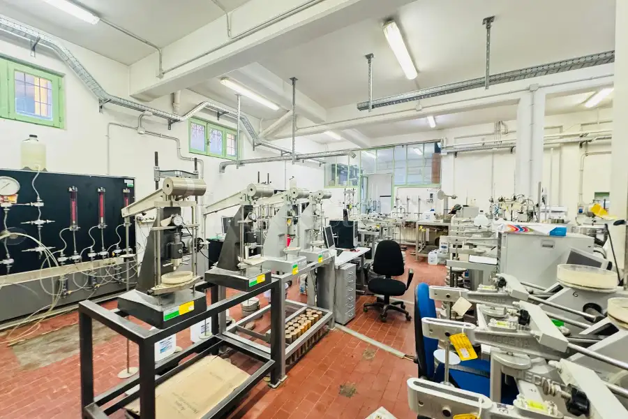 Laboratorio in vendita di 502 mq a €1.250.000 (rif. 21/2026)