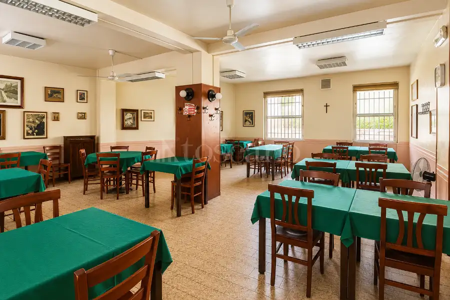Negozio in vendita di 240 mq a €410.000 (rif. 8/2026)