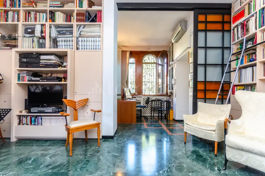 Villa in vendita di 240 mq a €1.180.000 (rif. 20/2025)