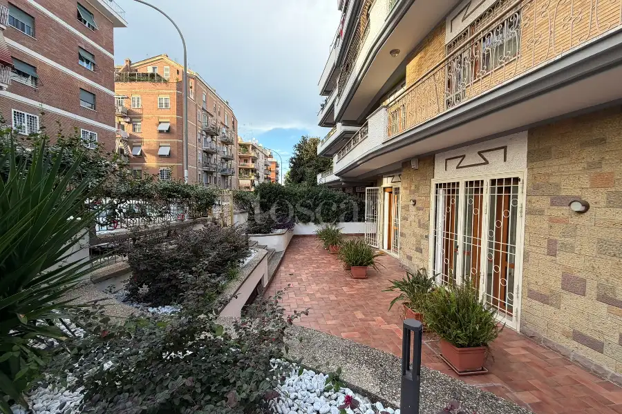 Ufficio in affitto di 90 mq a €1.700 (rif. 63/2026)