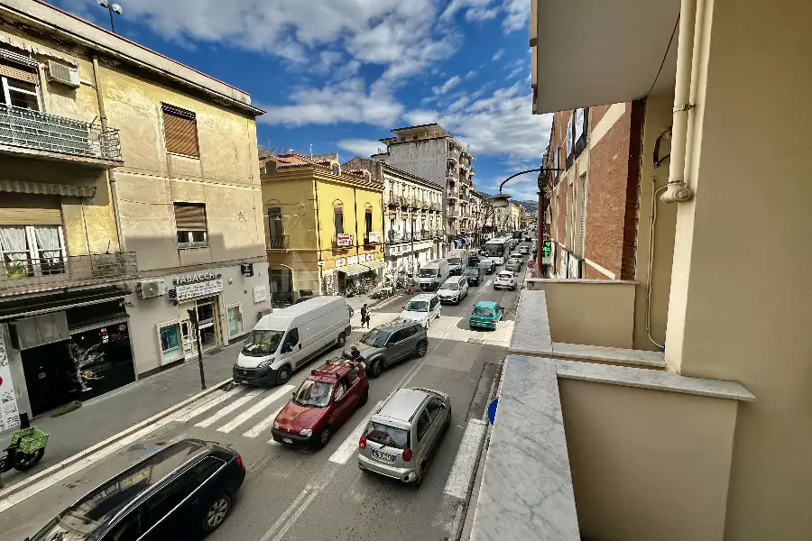 Ufficio in affitto di 90 mq a €750 (rif. 1/2025)