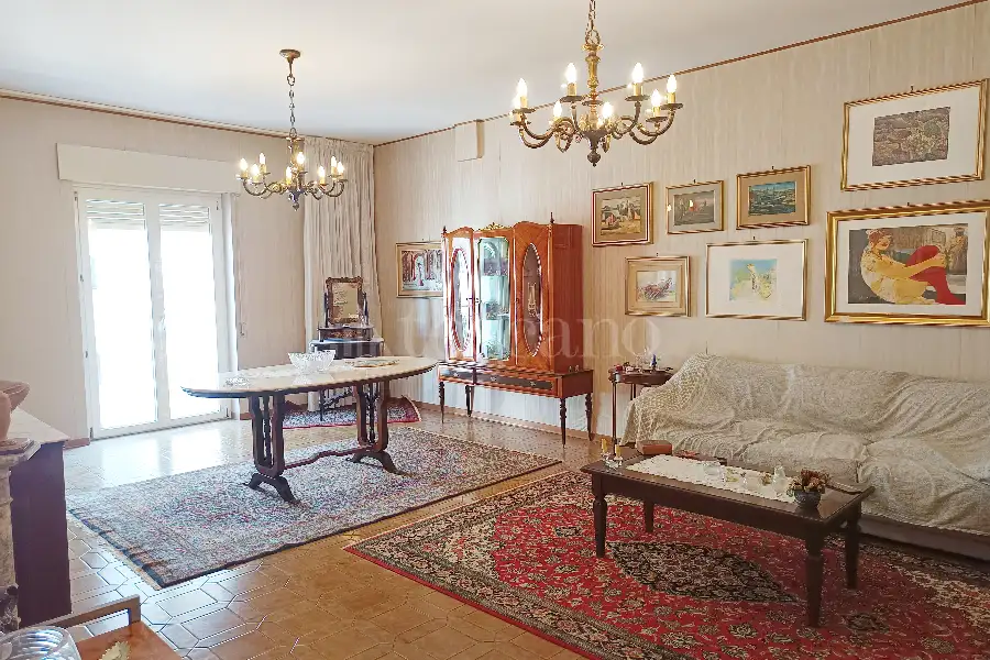 Casa in vendita di 221 mq a €169.000 (rif. 143/2025)
