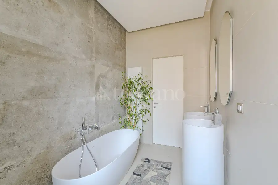 Casa in vendita di 100 mq a €960.000 (rif. 20/2026)