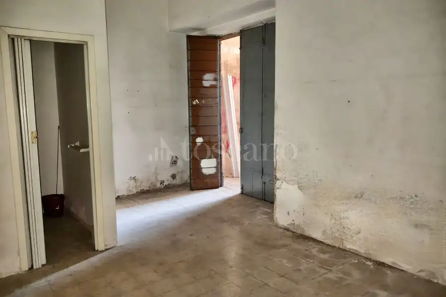 Negozio in affitto di 80 mq a €800 (rif. 26/2026)