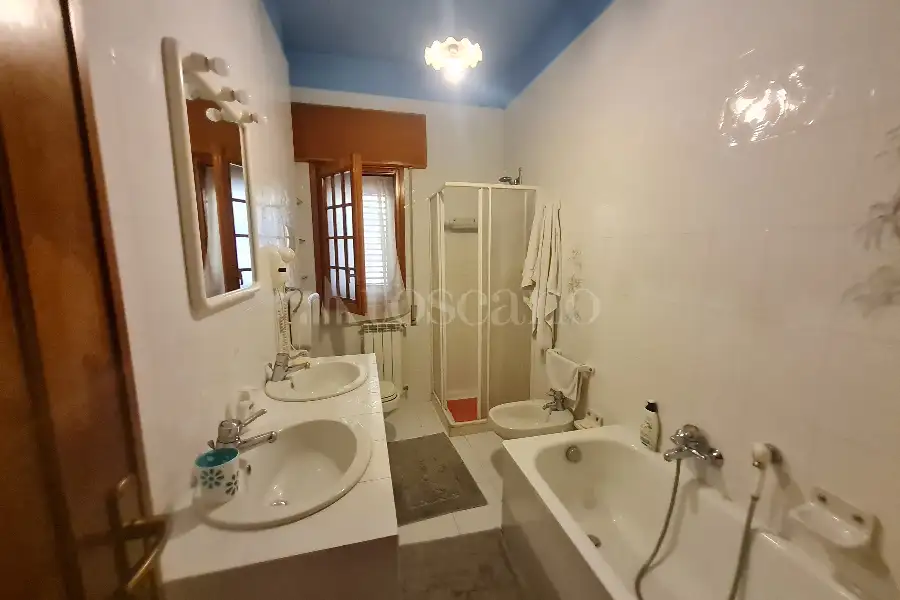 Villa in vendita di 245 mq a €339.000 (rif. 49/2026)