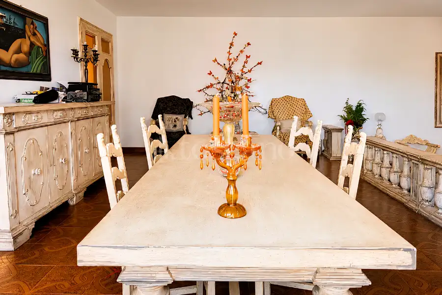 Villa in vendita di 364 mq a €599.000 (rif. 10/2026)