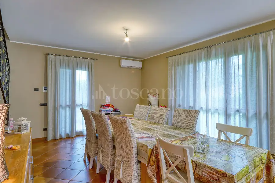Villa in vendita di 220 mq a €445.000 (rif. 20/2026)