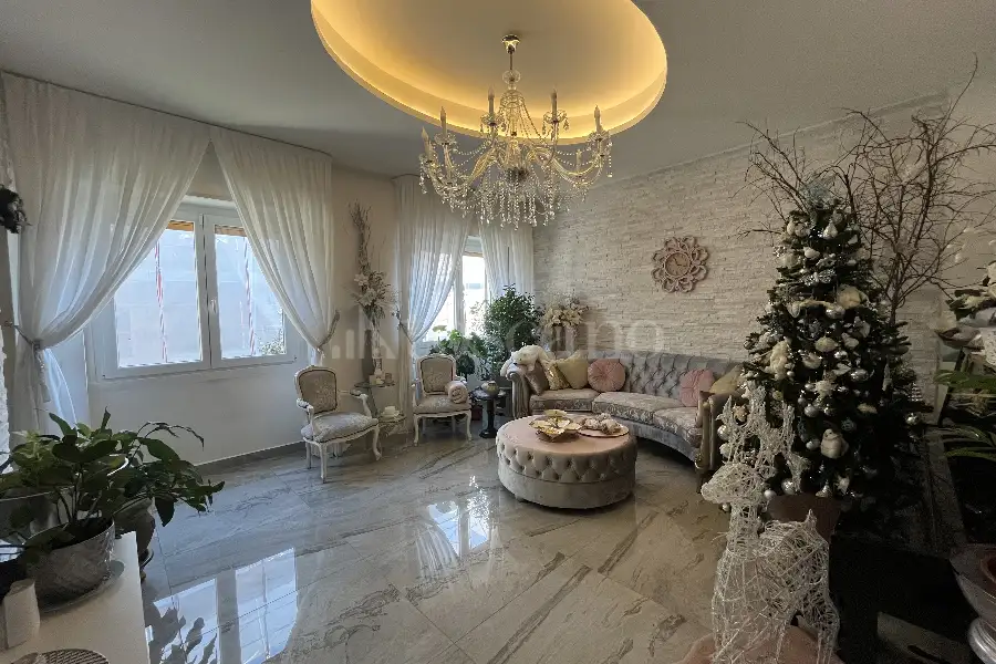 Casa Indipendente in vendita di 200 mq a €789.000 (rif. 51/2024)