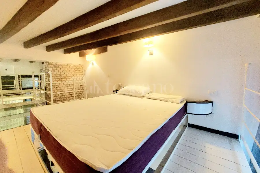 Loft in affitto di 65 mq a €1.250 (rif. 23/2026)