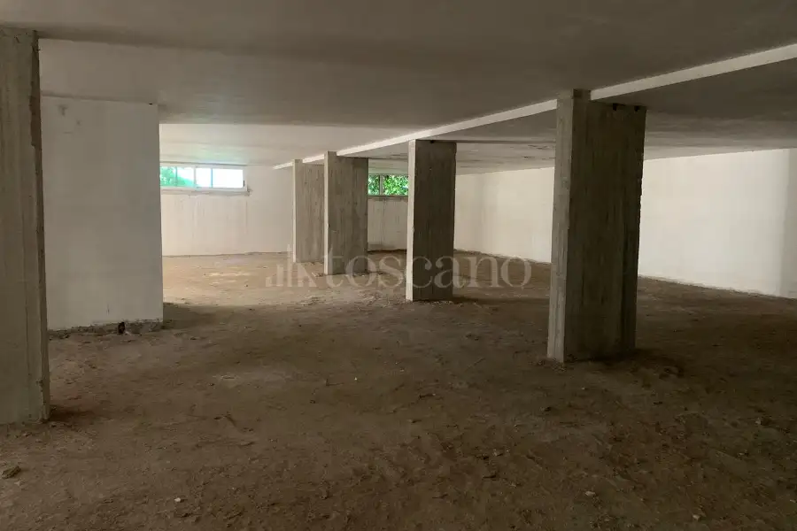 Magazzino in vendita di 324 mq a €60.000 (rif. 46/2025)