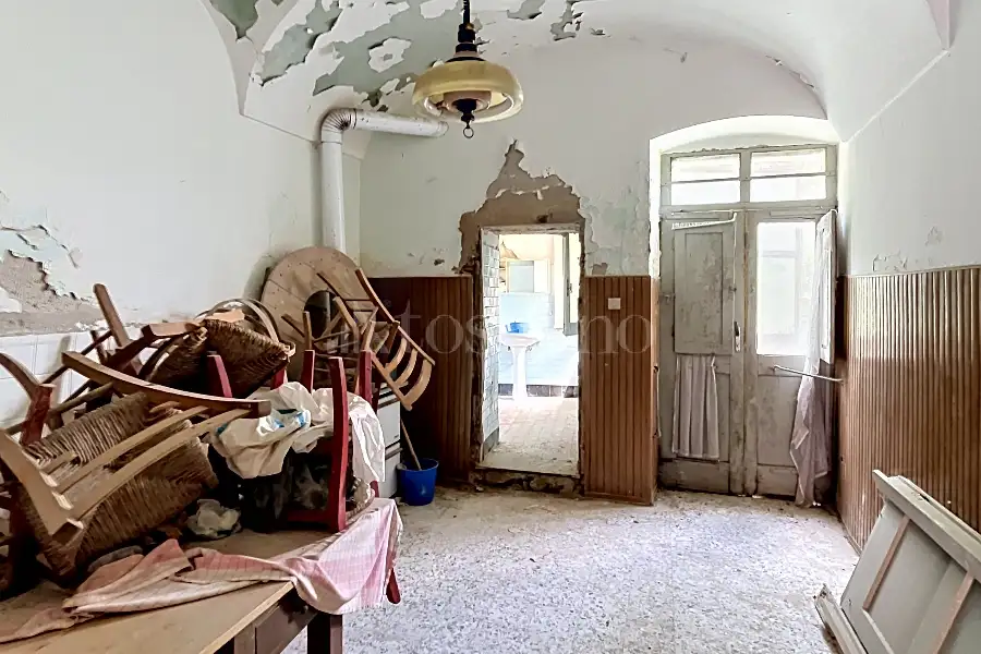 Casa Indipendente in vendita di 200 mq a €35.000 (rif. 119/2026)